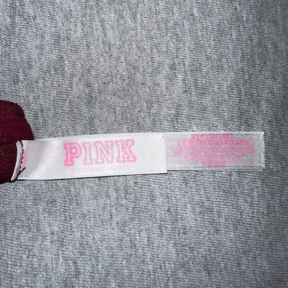 Victoria’s Secret Sports Bra w/ Mesh on Bottom •PreLoved 💕 - Super Cute! - Picture 3 of 3